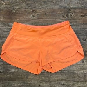 Lululemon Athletica Speed-Up Low Rise Lined Shorts 2.5”